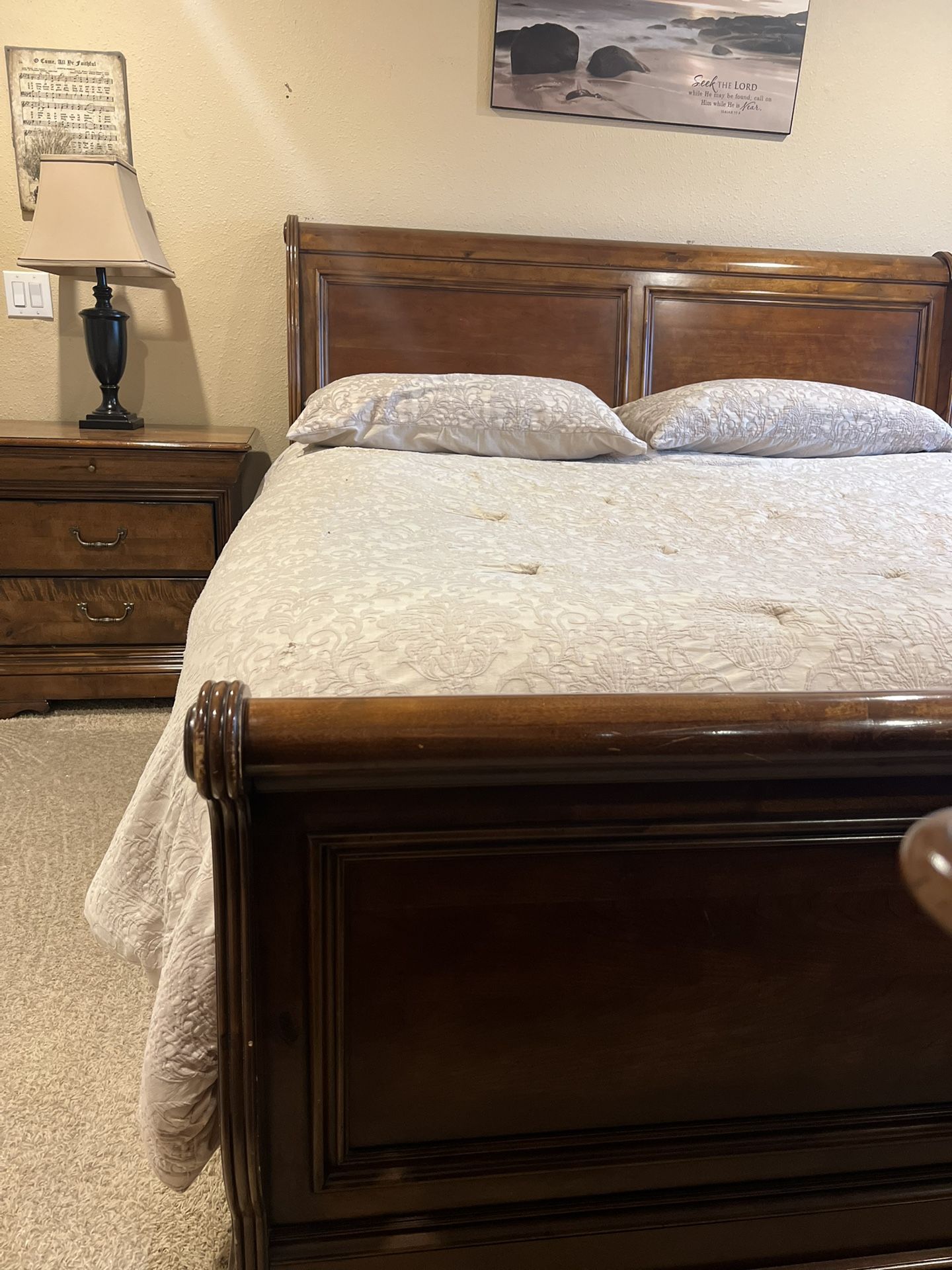 Simply Solid Universal Studio Bed set