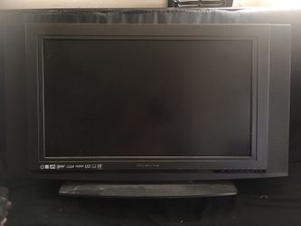 Flat screen LCD HDTv 32 inch