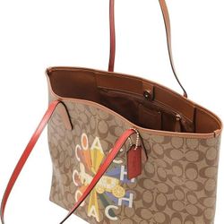 COACH CITY TOTE IN SIGNATURE CANVAS WITH COACH RADIAL RAINBOW