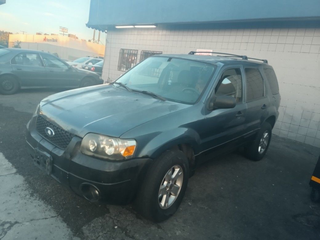 2005 Ford Escape