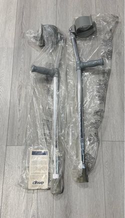 NEW ADULT FOREARM CRUTCHES