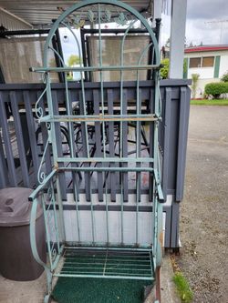 Bakers  rack/ garden rack