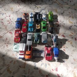 21 Hot Wheels / Matchbox  Cars