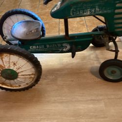 1960s tractor pedal car all metal solid good condition
