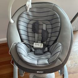 Graco Soothe My Way Swing With Removable Rocker