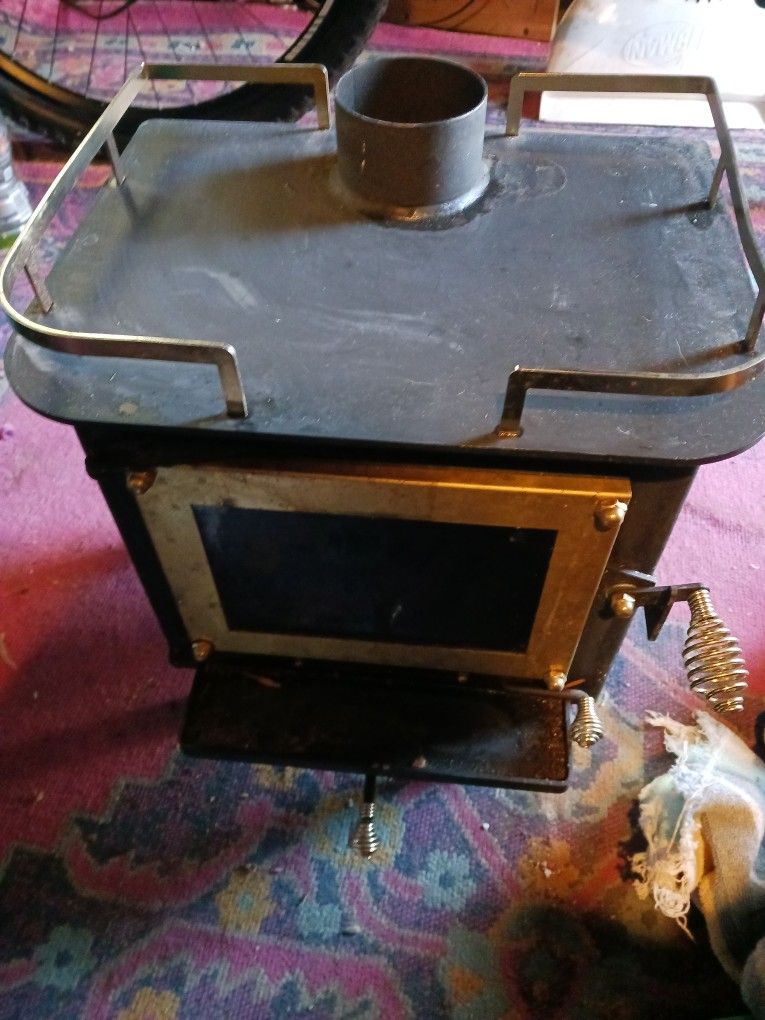 Grizzly Cubic Mini Wood Stove