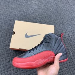 Jordan 12 Size:6,6.5,7