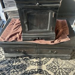 Coffee and End Table