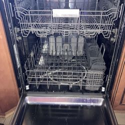 KitchenAid 24” Stainless Steel Dishwasher With Handle- KDTM354DSS4