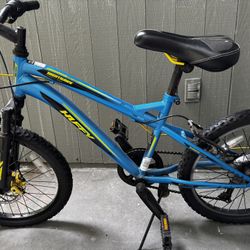 Huffy Blue Kids Gear Bike