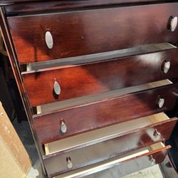 Cajonera usada 48”Tx36”Wx17.5”D/ used chest of drawers / in San Jose ca