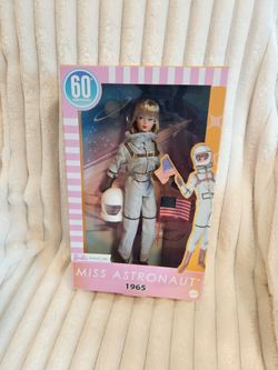NRFB Barbie 1965 60th anniversary Miss Astronaut