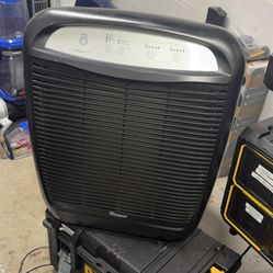 Whirlpool Black Electronic Air Purifier