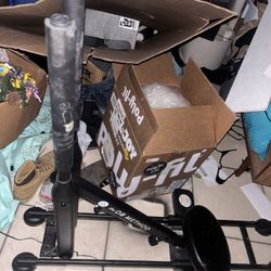 Squatter Gym Equipment 