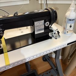 Fabricator Sailrite heavy duty sewing machine