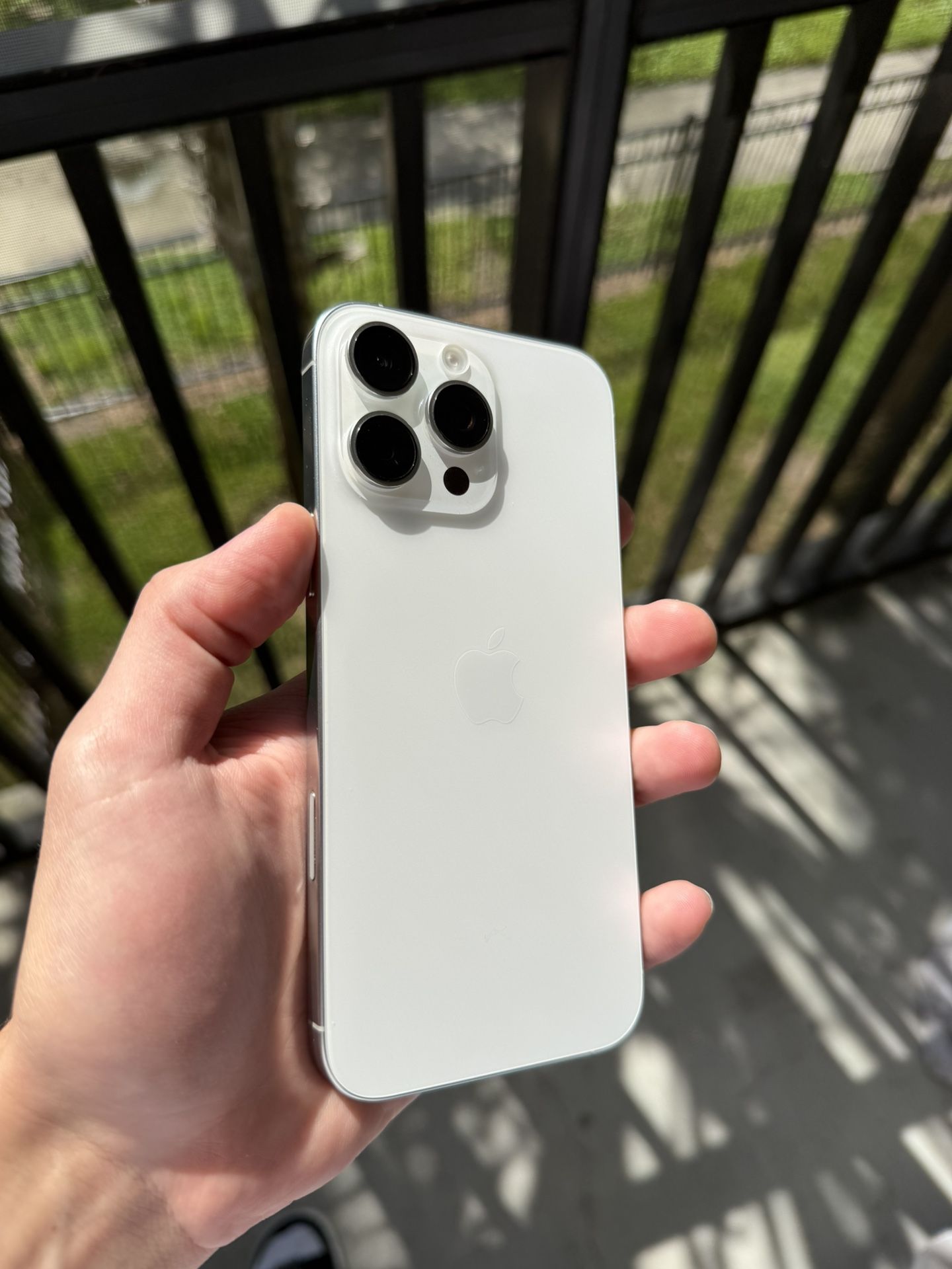 iPhone 16 Pro Max 256 gb White Titanium (Used - like New, battery life 100% π)