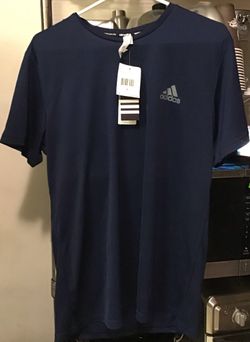 Adidas Tshirt Size Large 