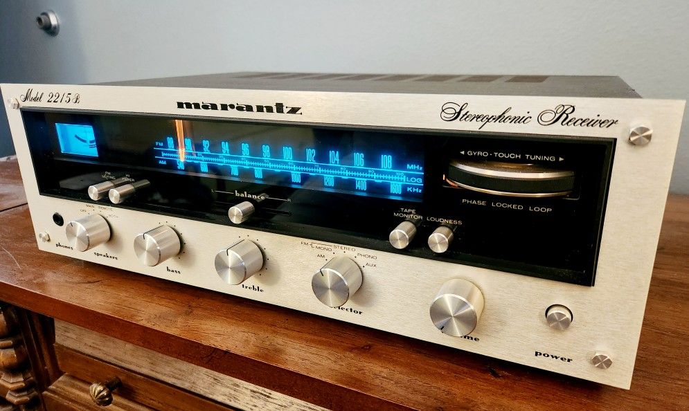 Marantz 2215B Stereophonic Receiver - Excellent Condition