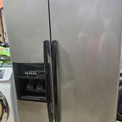 Whirlpool Stainless Side By Side Ftidge