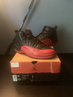 Air Jordan retro 12 Flu Game size 7.5 men