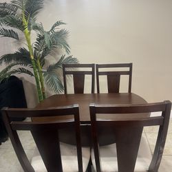 Dining Table With 4 Chairs