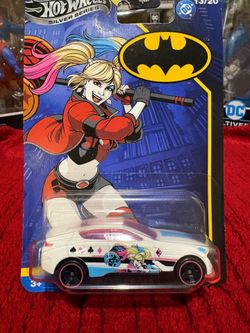 Harley Quinn Grand Cross Hot Wheels Silver Series 1:64 scale