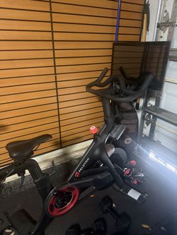 Like New peloton Bike