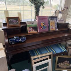 FREE PIANO!