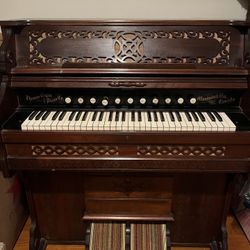 Vintage Pump Organ 