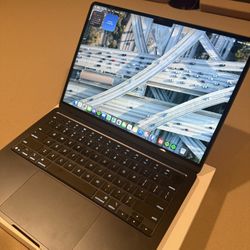 2025 MacBook Air M4 - 16GB - 256 GB SSD - Midnight