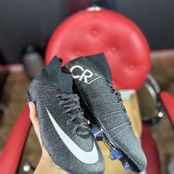 CR7 Soccer Cleats Nike Elites
