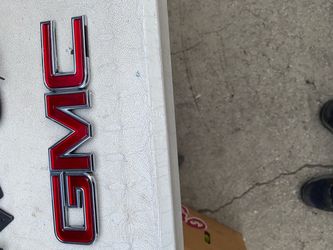 Gmc emblem
