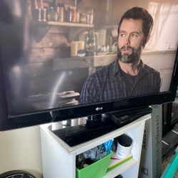 48 Inch LG Tv