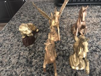 Brass antiques - Tiger, Unicorns and Horse (5 Pieces)