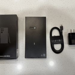 Samsung Ultra S 24 Titanium Black 256 GB Unlocked  
