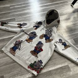 FW22 Supreme Hoodie