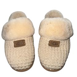 Uggs Women Cream Cozy Knit Slippers 