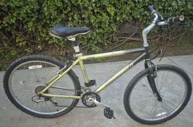 Specialized 26" Classic Aluminum Mountain Bike