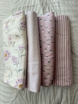 Receiving newborn blankets