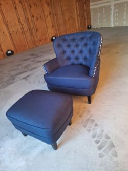 Outdoor Accent Chair $220 FIRM