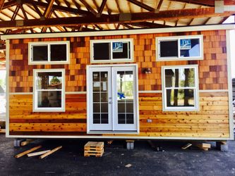 BRAND NEW TINY HOUSE ON WHEELS IDEAL GUEST HOUSE OR RENTAL OR ADU NO PERMIT NEEDED