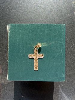 Crops pendant 14 karats