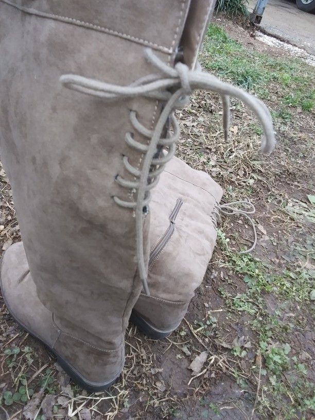 6 PAIRS BOOTS