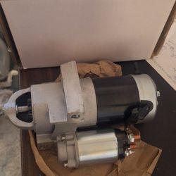 Like New 350 Chevrolet  Mini Starter Replacement  For Large Older Models.  Like New Tested.35th Ave And McDowell Phx 
