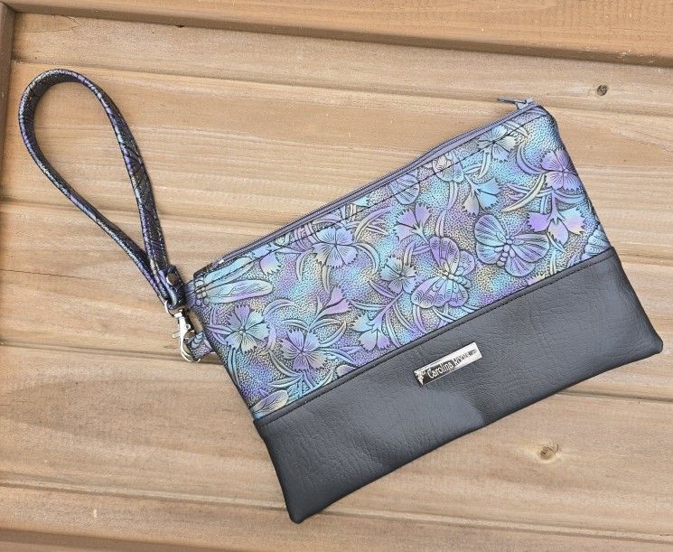 Wristlet