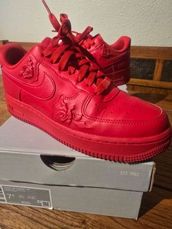 Nike Womens Air Force 1 '07 Shoes