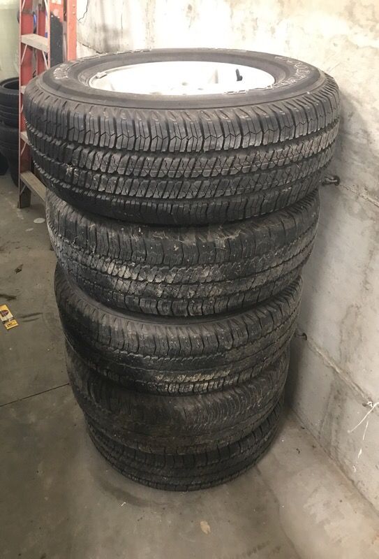 Wrangler stock tires