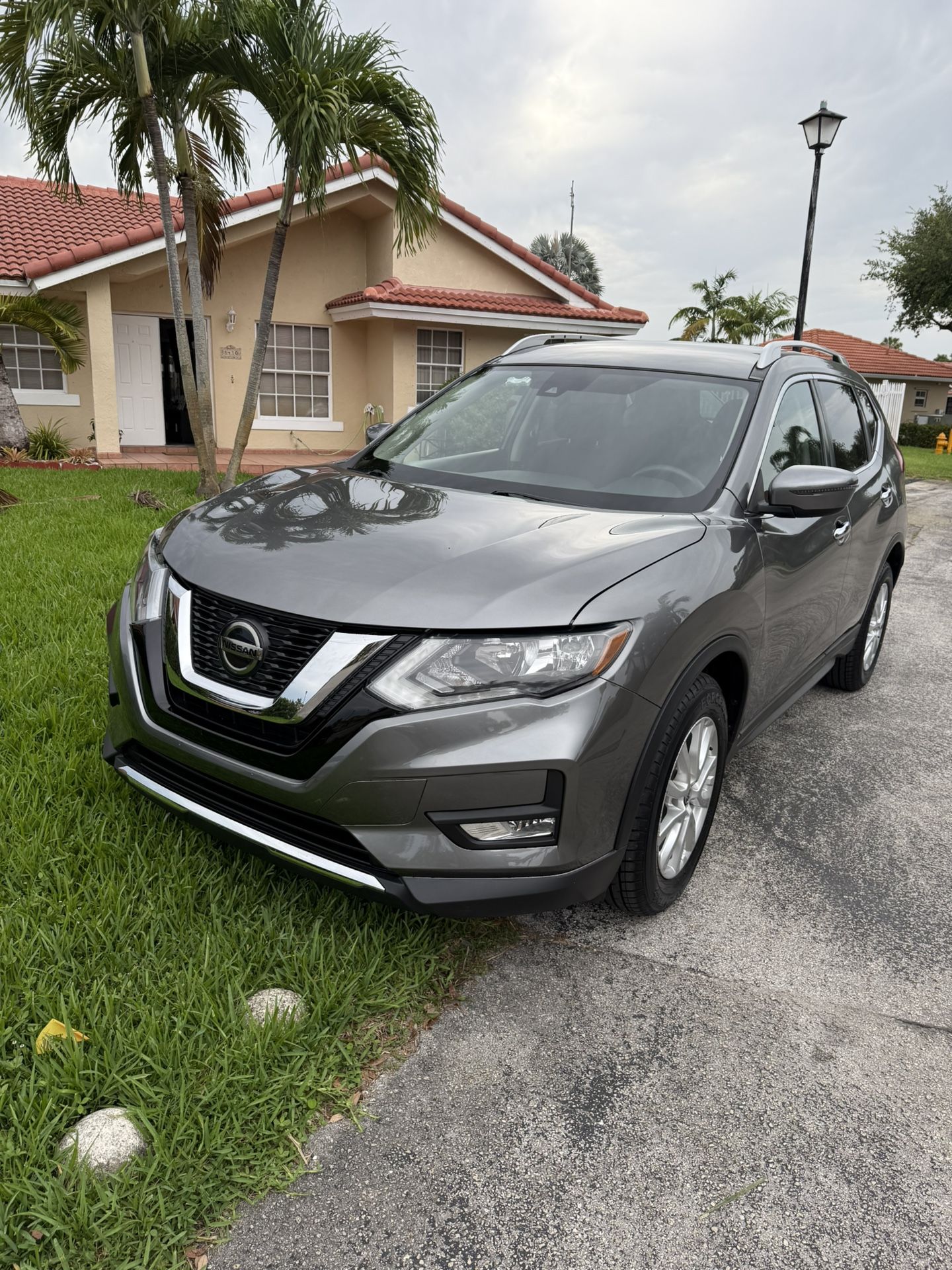 2020 Nissan Rogue