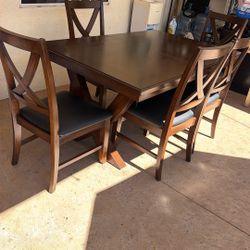 Dining Table And 5 Chairs 