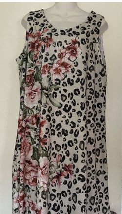 NEW Medium Gorgeous Dress/Top.  SALE. $13 🎈